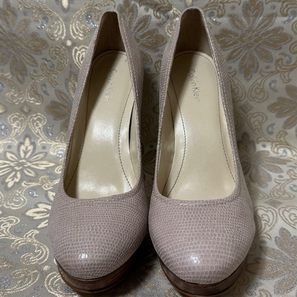 Calvin Klein Stilettos - Picture 2 of 5